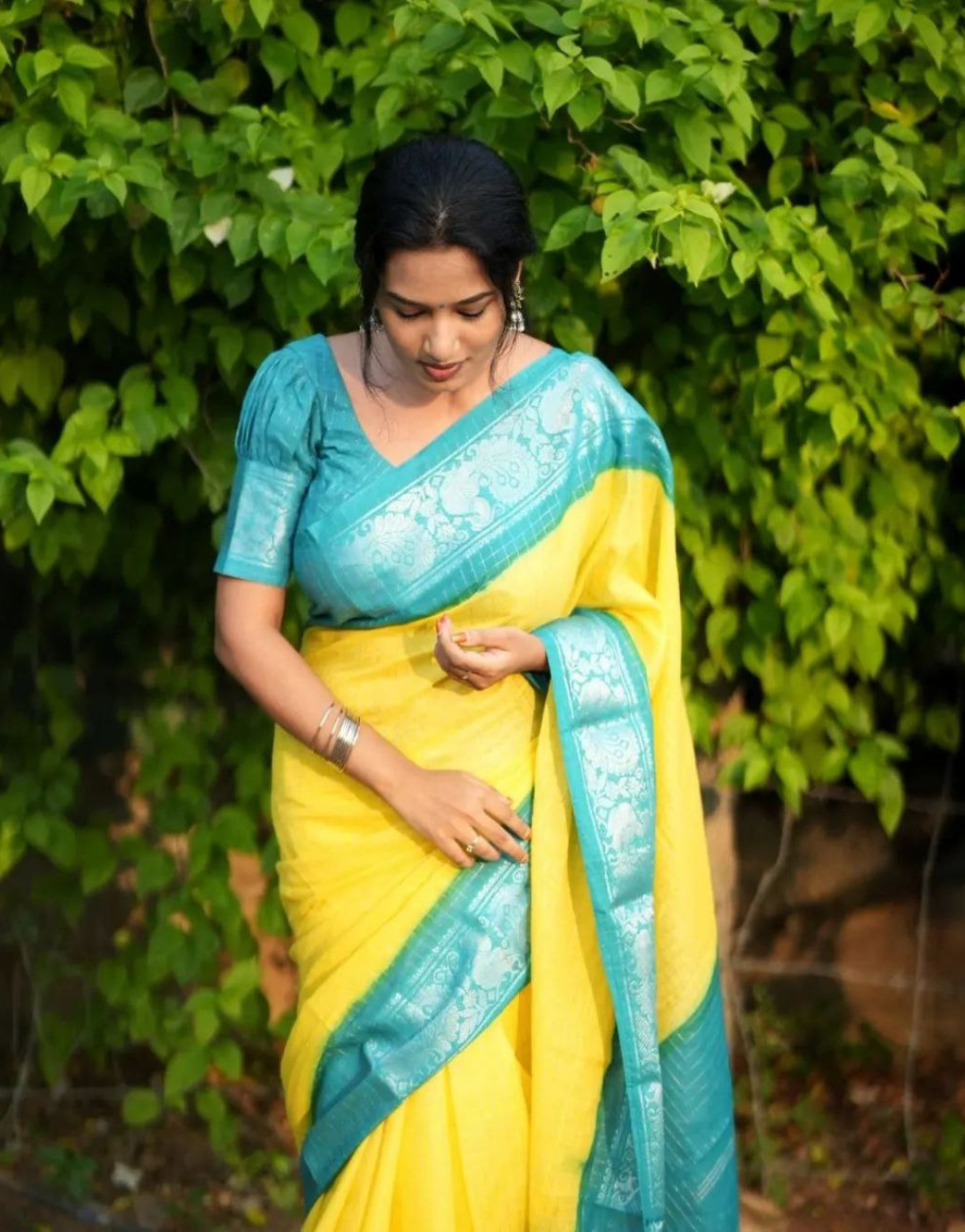 Richa Yellow Kanchipuram Silk Saree With Attractive Blouse