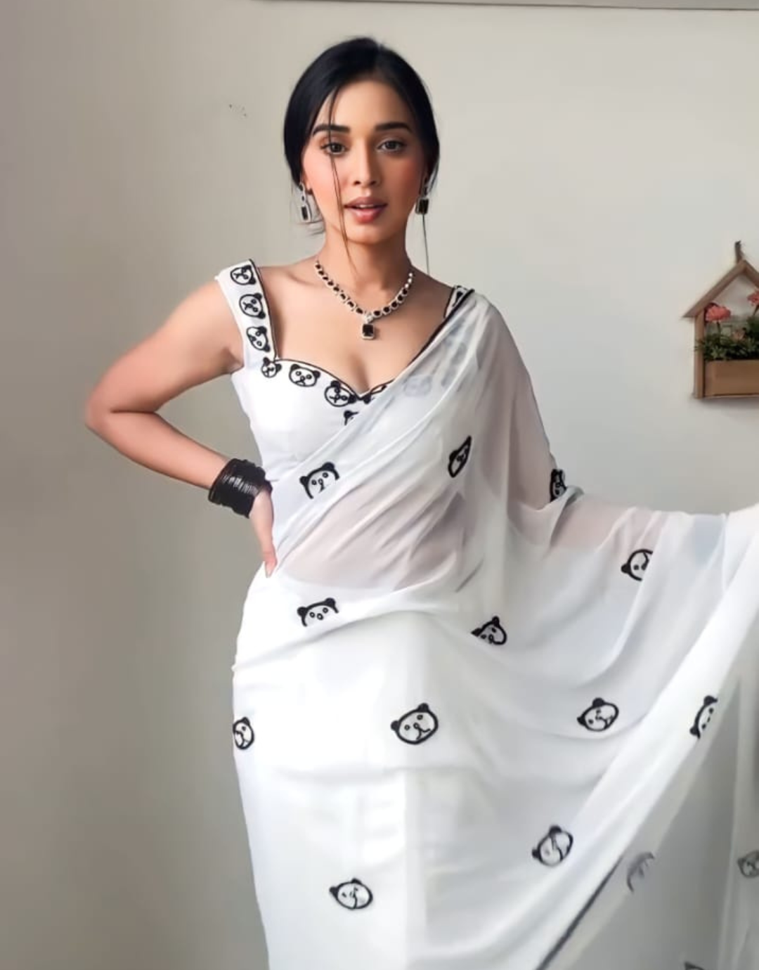 Seema White Ready To Wear Saree