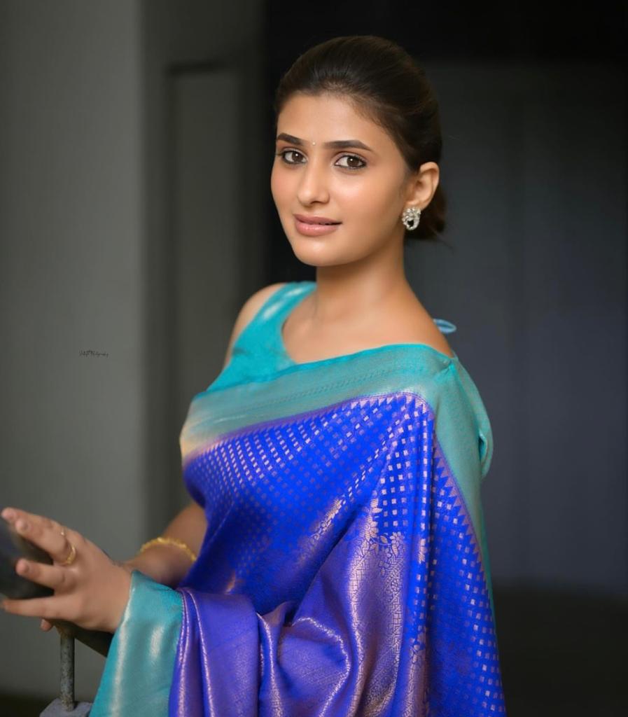 Siya RoyalBlue Banarasi Silk Saree