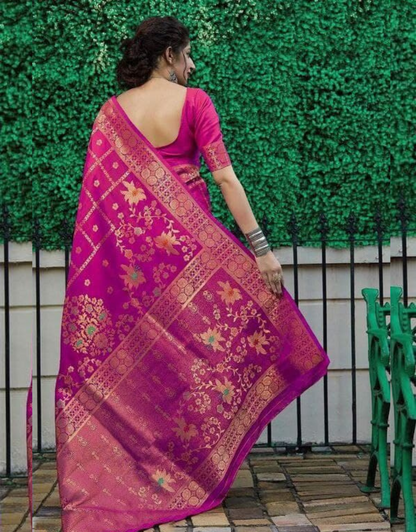 Ruchi Pink Banarasi saree