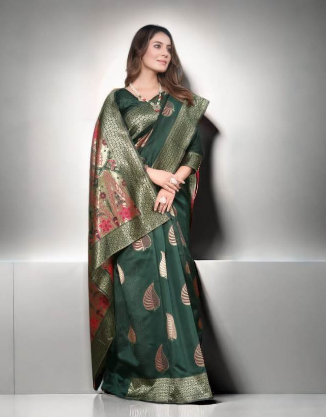 Niru DarkGreen Banarasi Soft Silk Saree