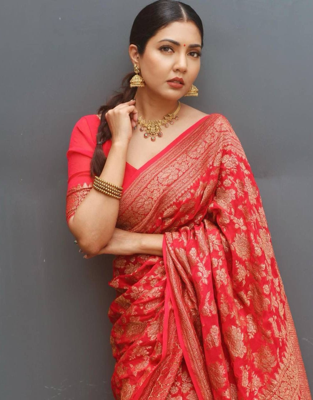 Roshani Red Banarasi Saree