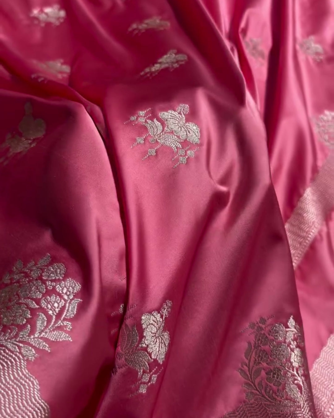 Aadhira - Elegant Floral Zari Weave Saree