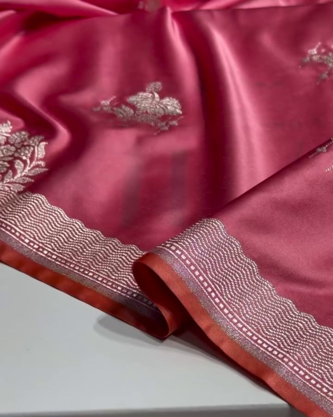 Aadhira - Elegant Floral Zari Weave Saree