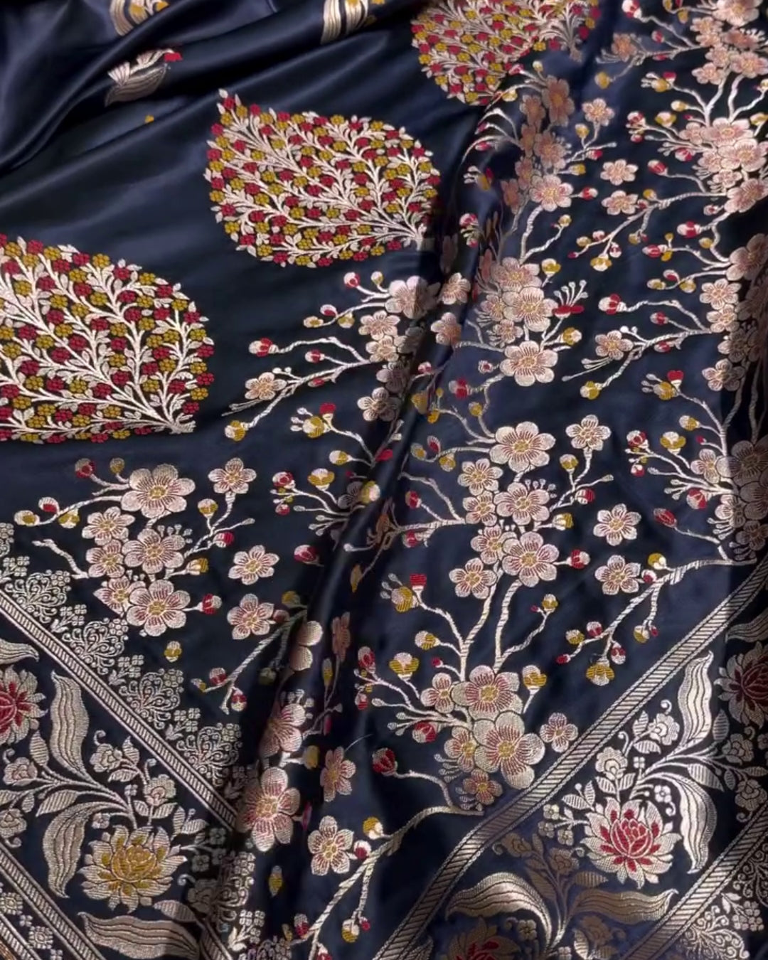 Viha -Royal Banarasi Wedding Silk Saree