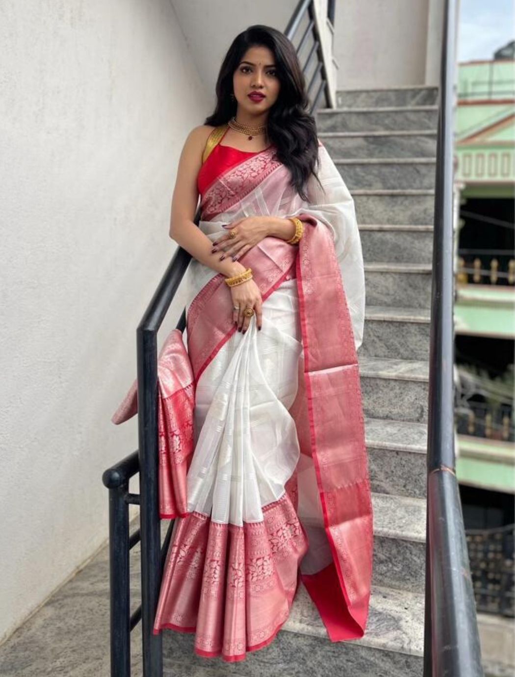 Garima White-Red Linen Silk Cotton Saree