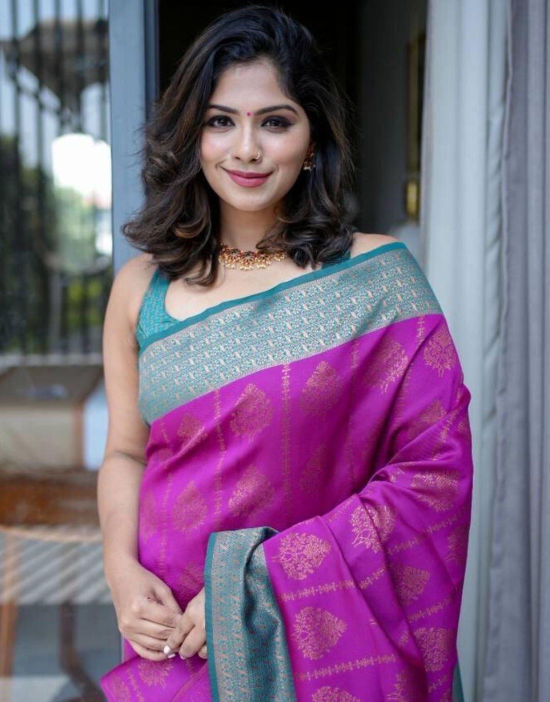 Omee Magenta Pink Banarasi Silk Saree