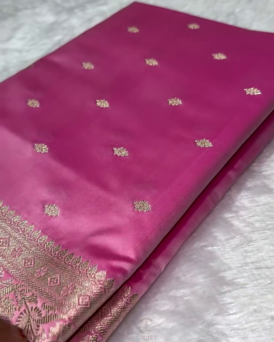 Tanirika - Pink Mashru Silk Saree with Golden Zari Butta &amp; Royal Woven Pallu