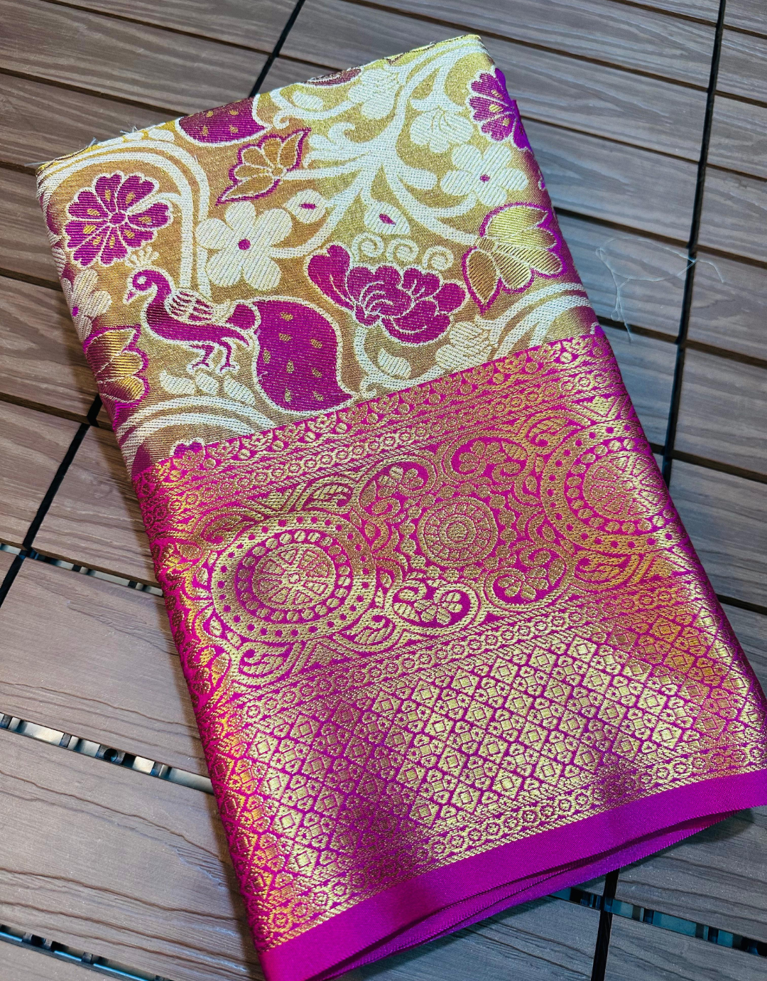 Shobha Magenta Kanchipuram Silk Saree