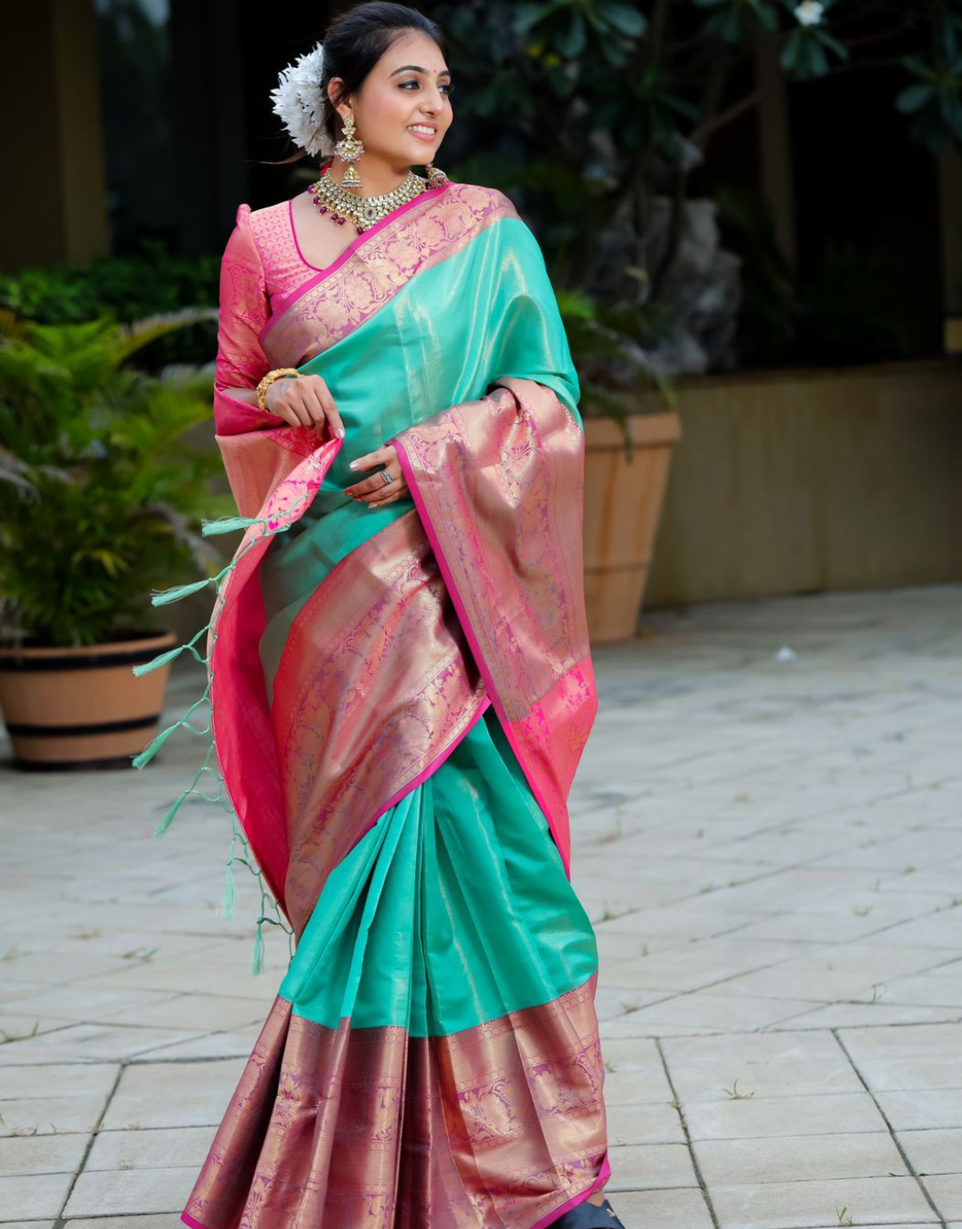 Ishita Firozy Tissue Silk Saree With Elegant Blouse