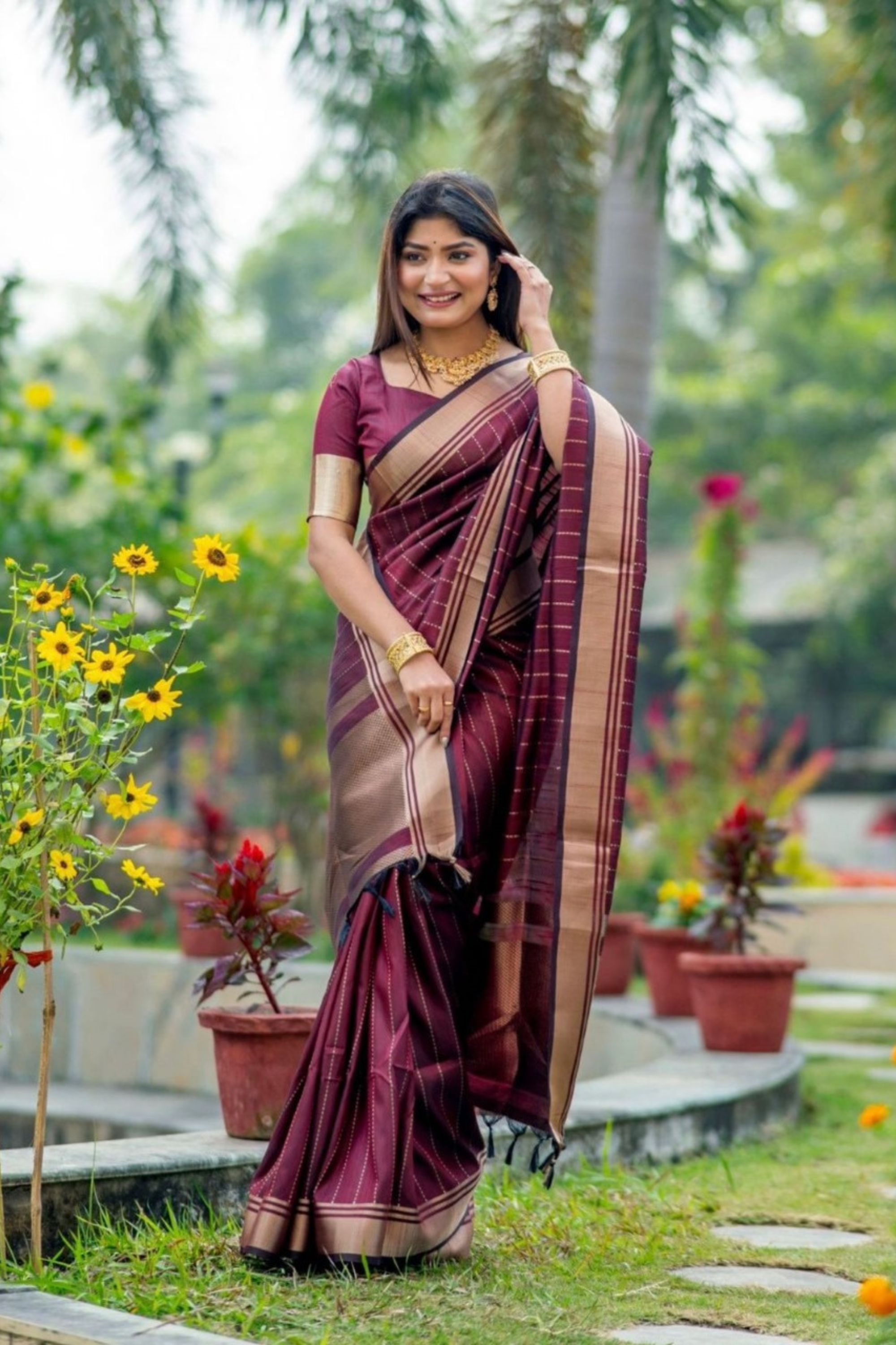 Gilded Rosy - Handloom Silk Saree