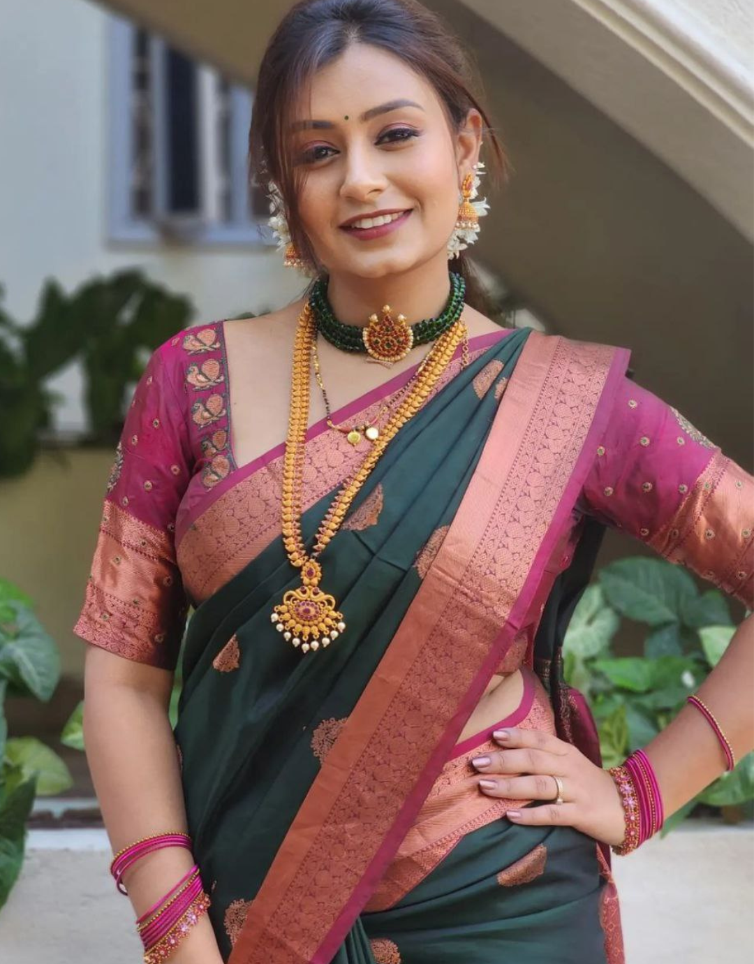 Anjali Dark Green Kanchipuram Silk Saree With Attractive Blouse