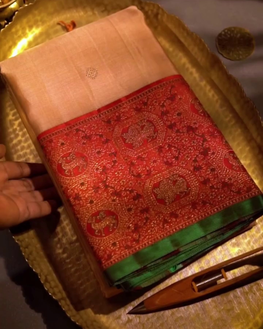 Mariya - Premium Gold Heritage Banarasi Silk Saree