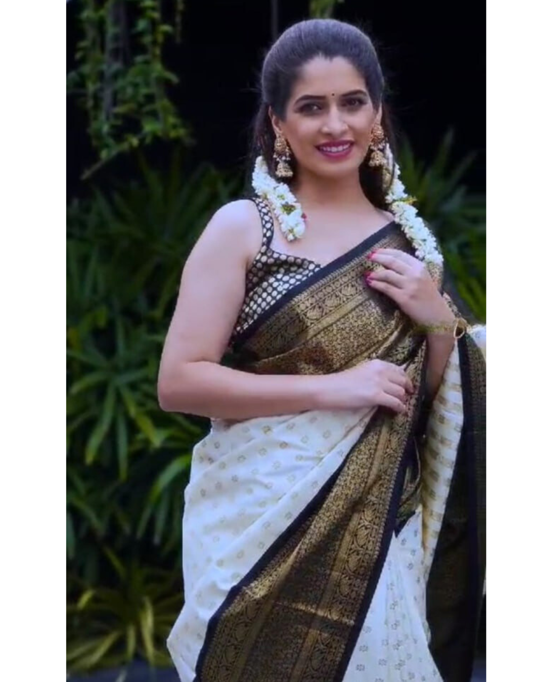 Vini White Banarasi Soft Silk Saree