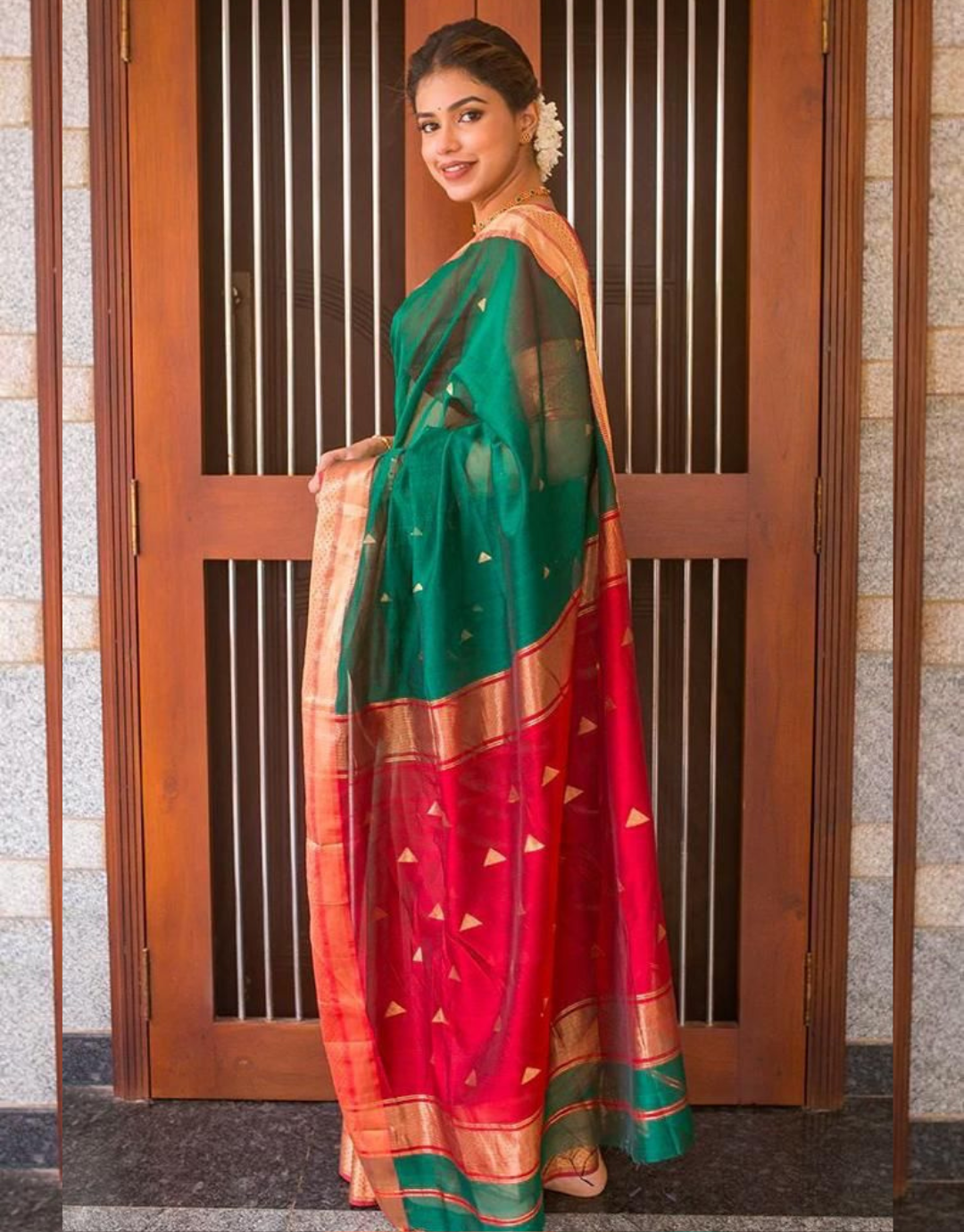 Somya Green Linen Cotton Saree