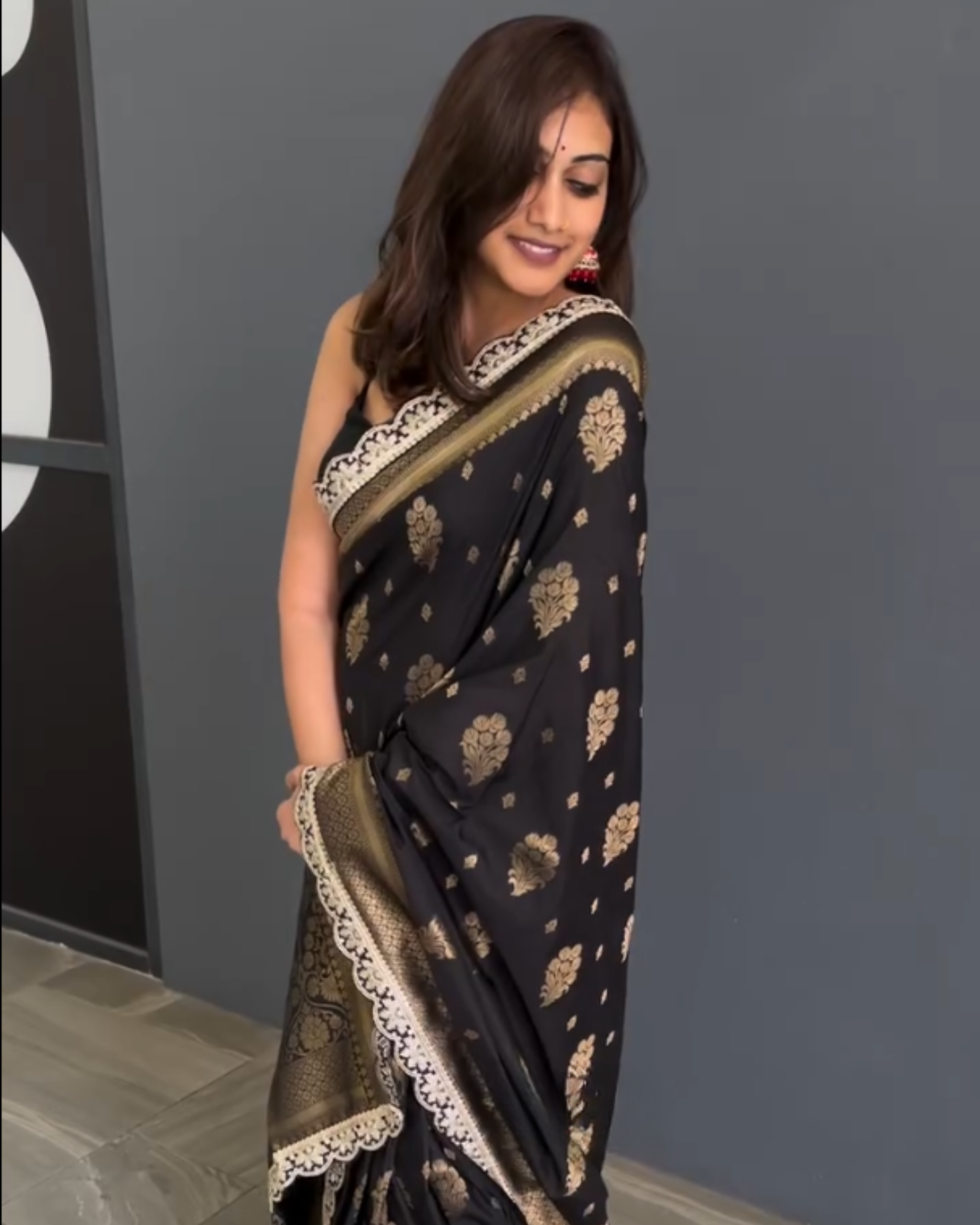 Midnight Elegeanc - Zari Woven Saree