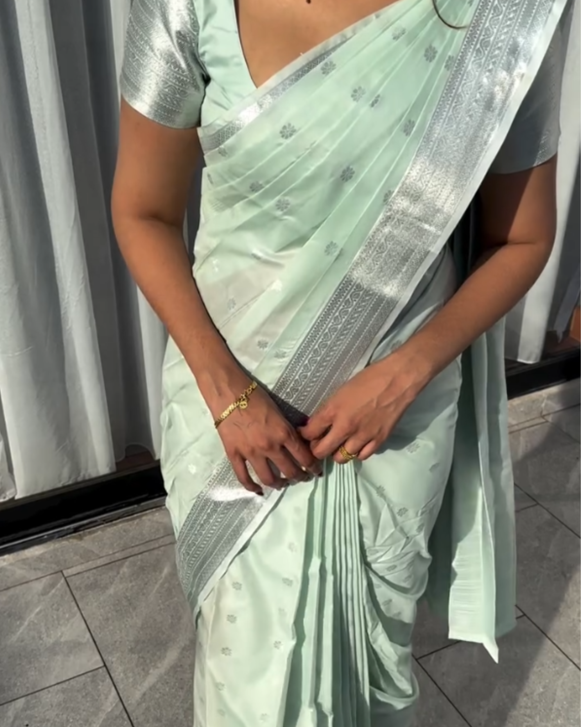 Mint Elegance - Organza Silk Saree