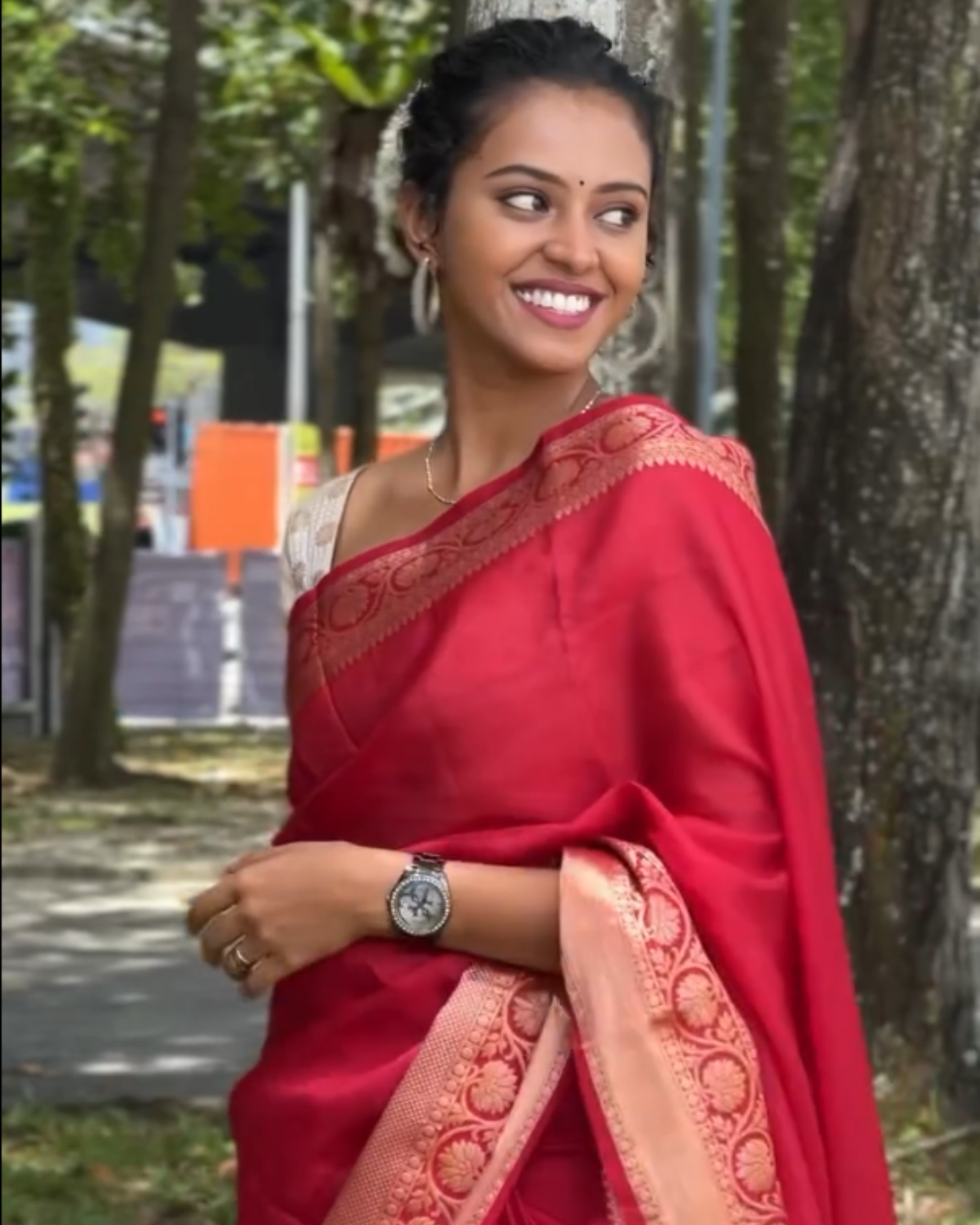 Red Radiance - Handwoven Banarasi Silk Saree