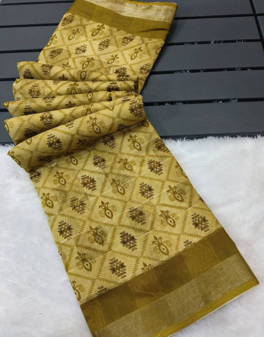 Suman Yellow Metal Cotton Saree