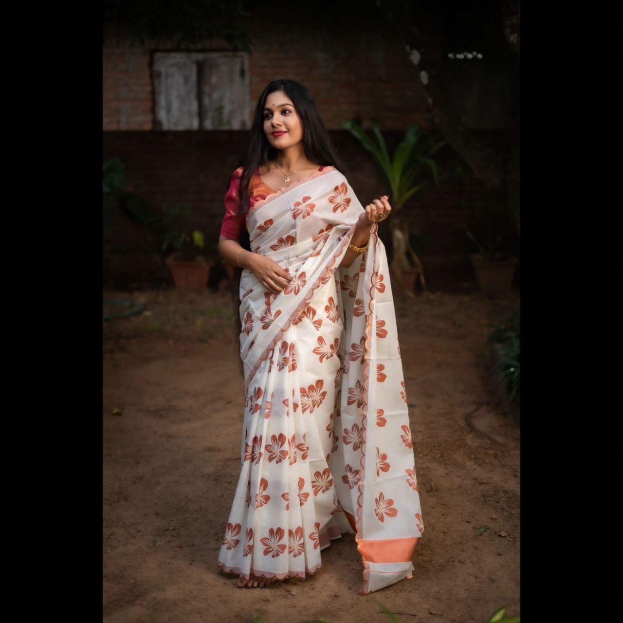 Gopi White Soft Silk Saree