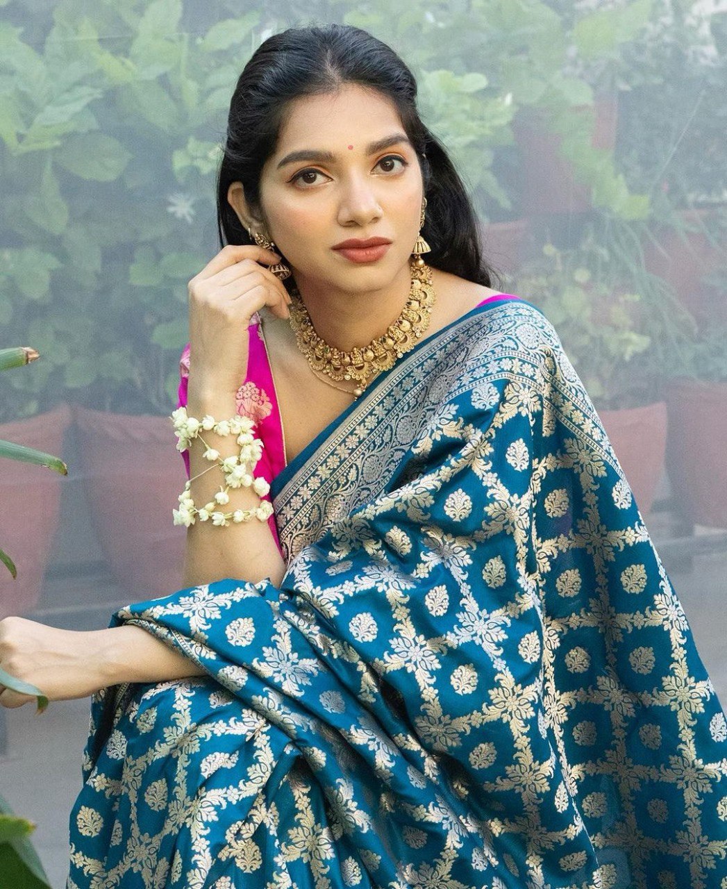 Hetvi Ramagreen Banarasi Silk Saree