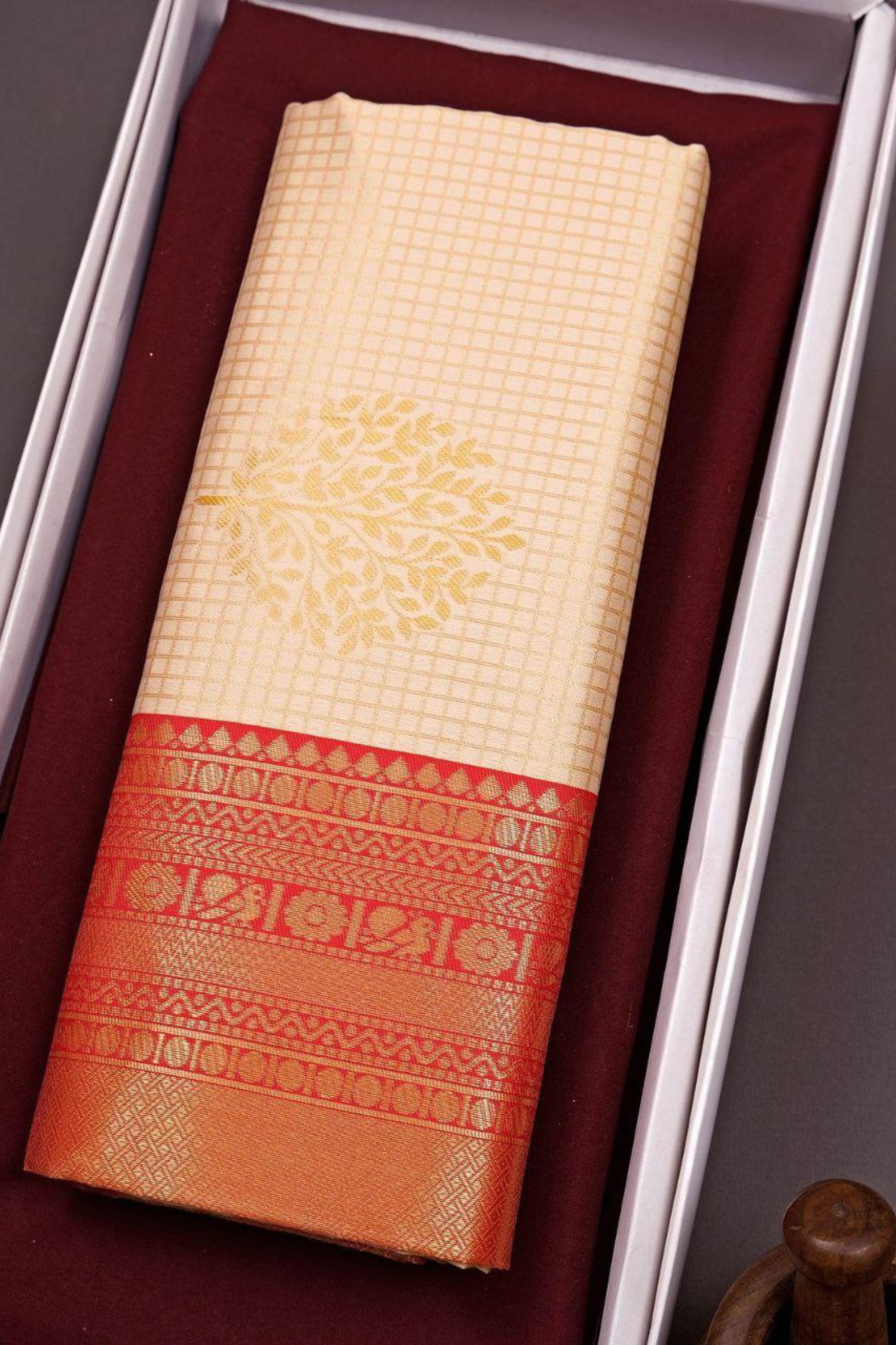 Meadow Cascade - Lichi Soft Silk Saree