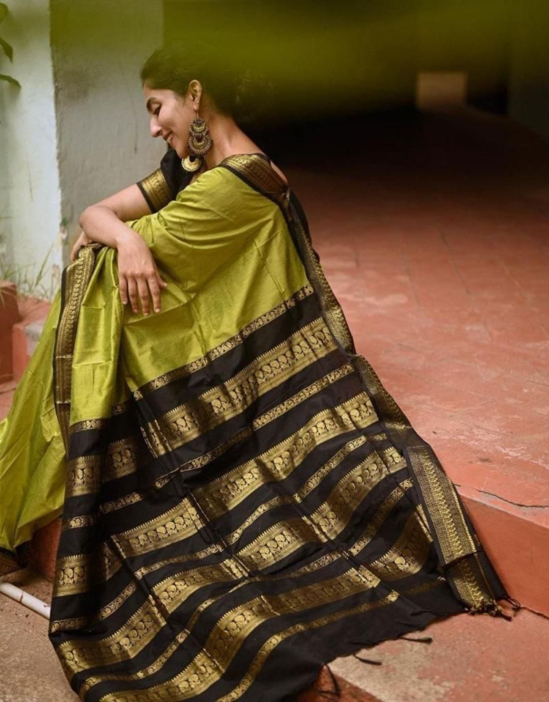 Bhavna Mahendi Linen Cotton Saree