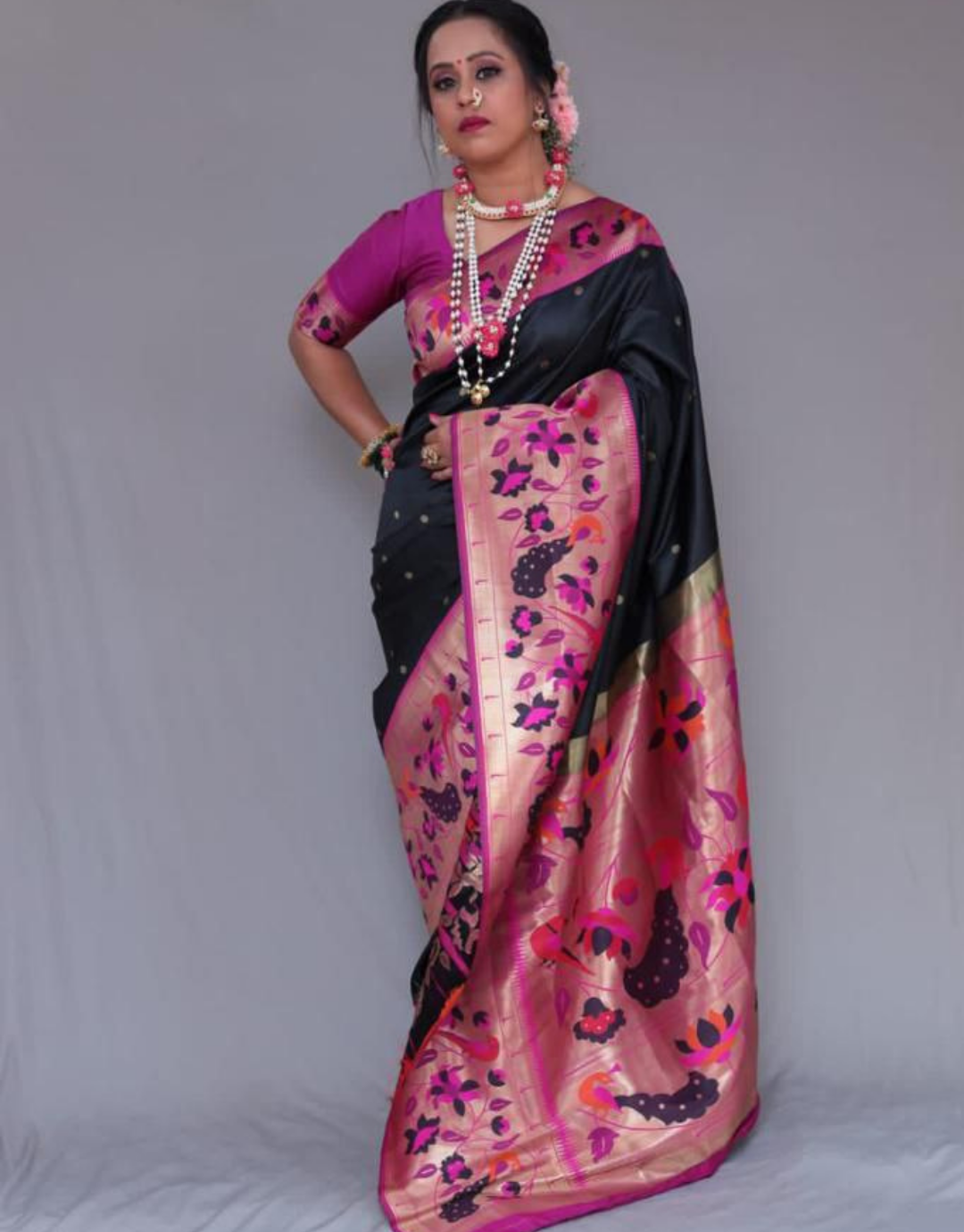 Viha Dark Green Paithani Saree