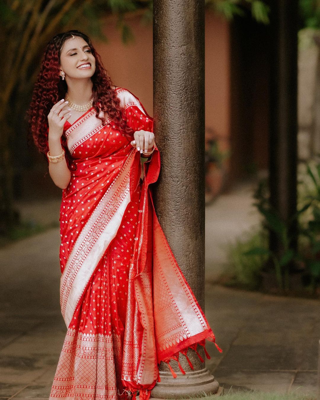 Neela Red Soft Silk Saree