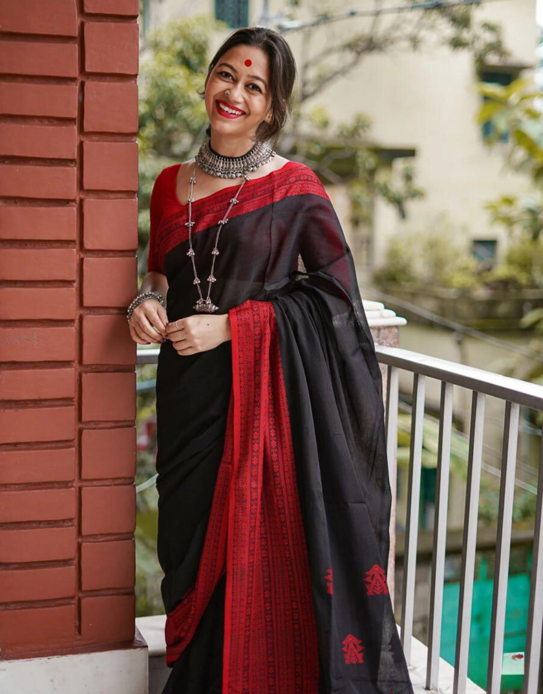 Kaya Black Linen Cotton Saree