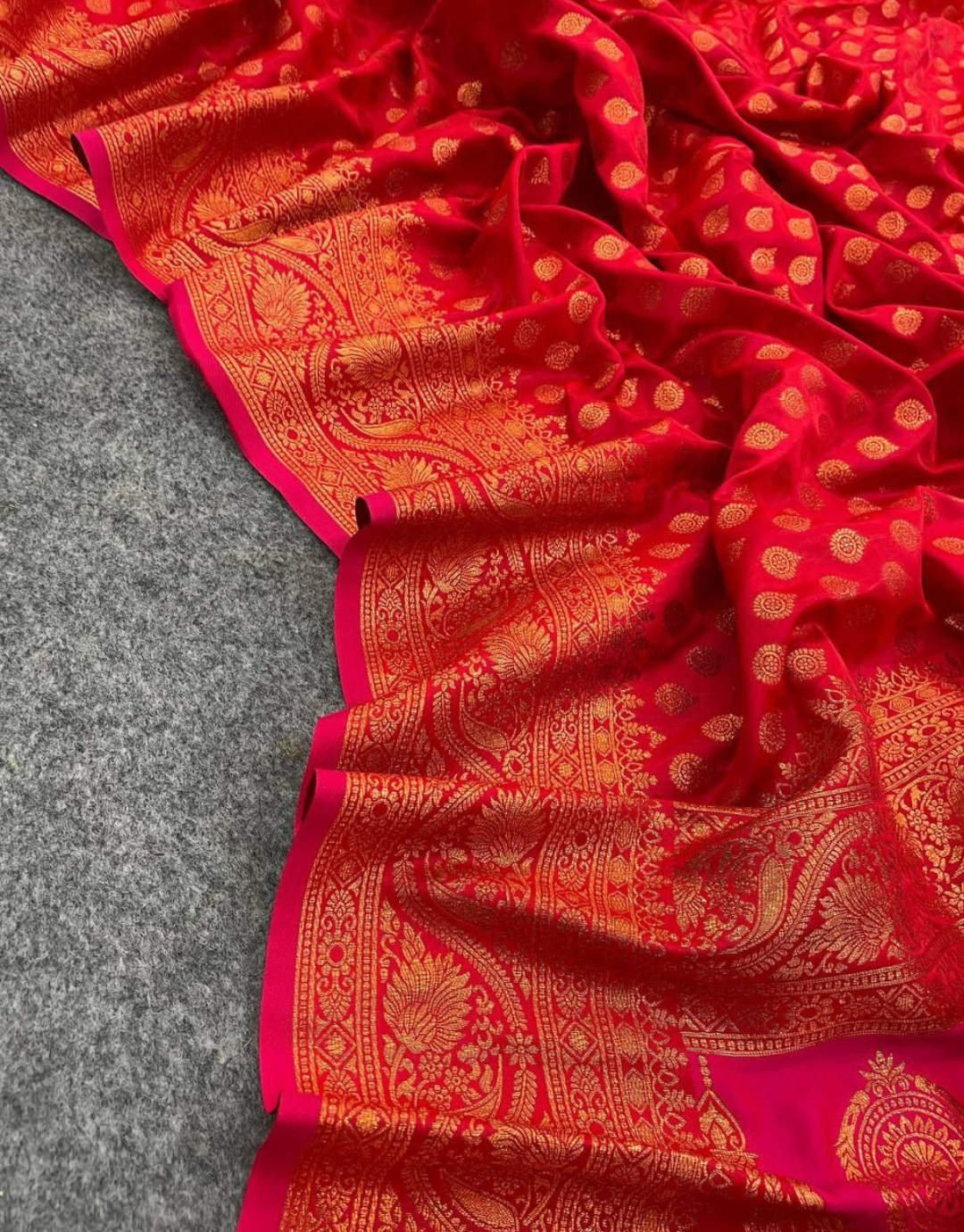 Hetvi Pinkish Red Banarasi Satin Silk Saree