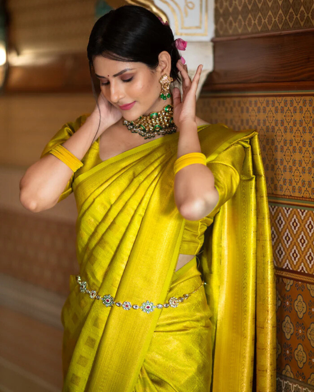 Golden Gleam - Zariknyaa Banarasi Silk Saree