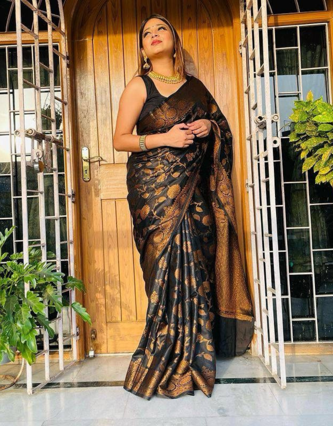 Suhani Black Banarasi Silk Sareea