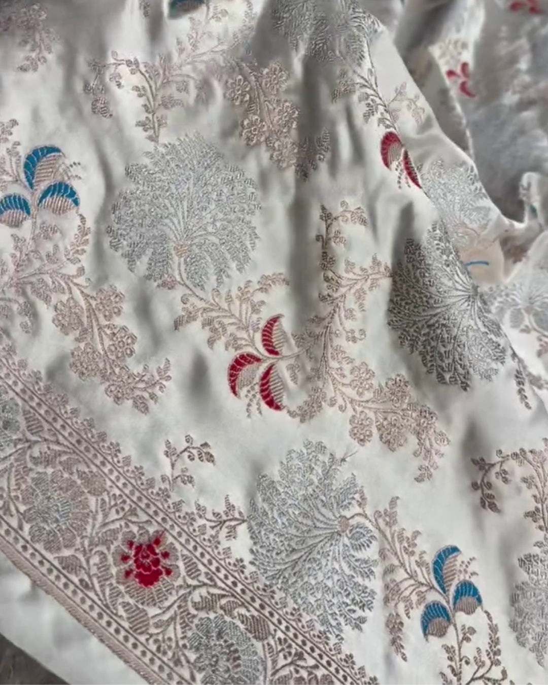 Manya - Ivory White Silver Zari Banarasi Saree