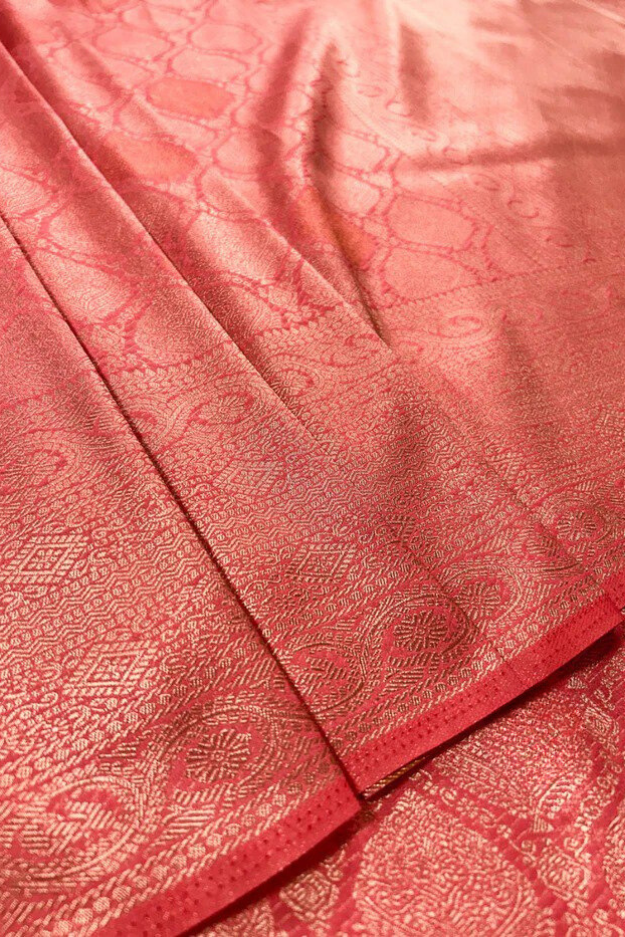 Blush Gleam - Banarasi Silk Saree