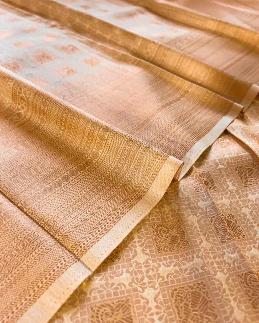 Golden Radiance - Banarasi Silk Saree