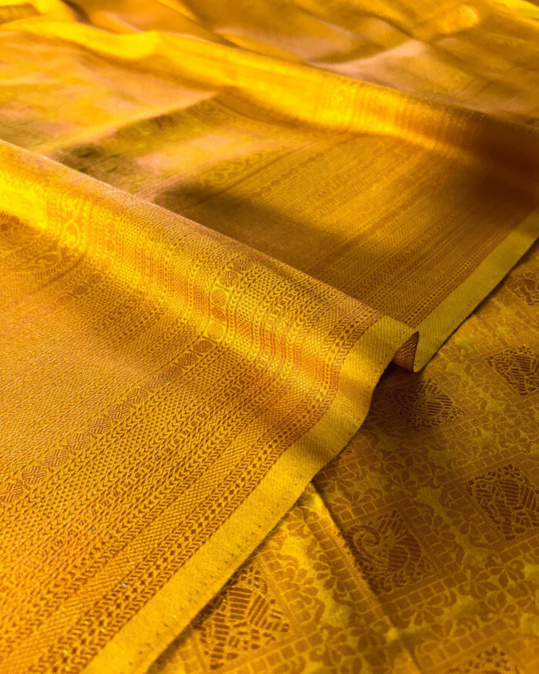 Golden woven - Banarasi Silk Saree