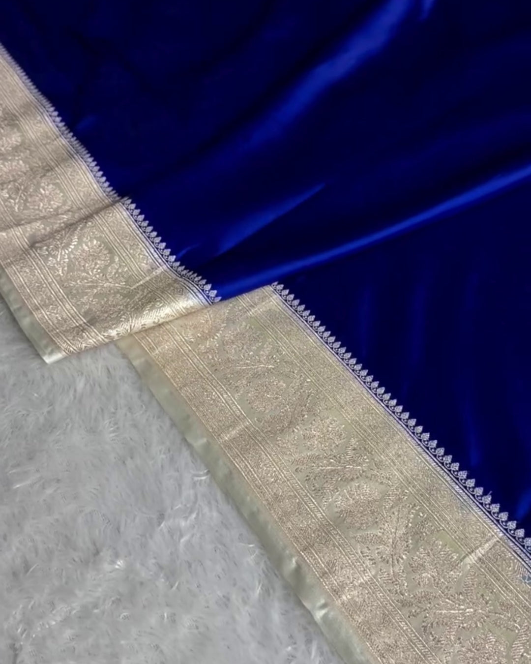 Yashasvi – Royal Blue Silver Heritage Banarasi Saree