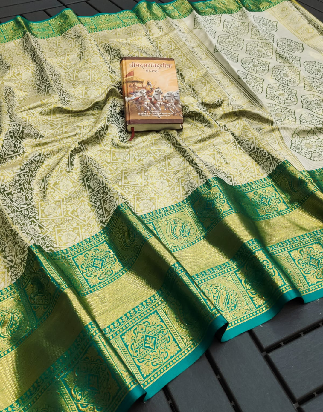 Tanya Ramagreen Kanchipuram Silk Saree