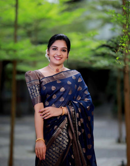 Drishti Navy Blue Kanchipuram Saree