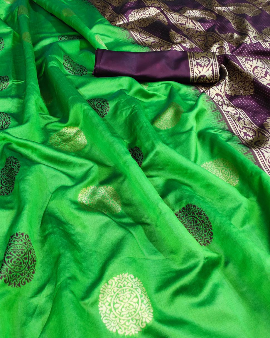 Meghavi Green Soft Silk Saree With Attached Blouse