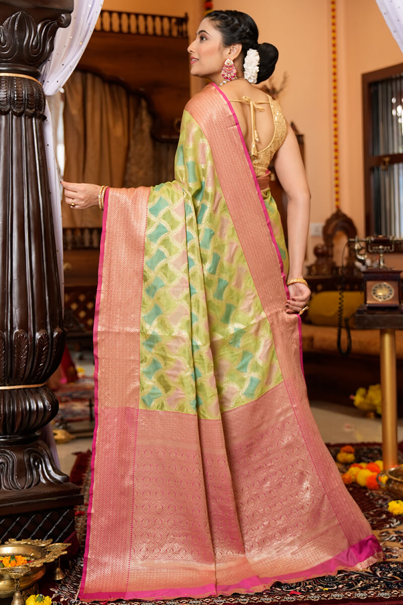 Rahi Green Organza Silk Saree With Attached Blouse