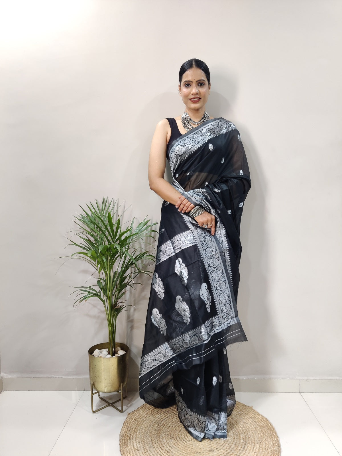 Jeel Black Linen Cotton Saree