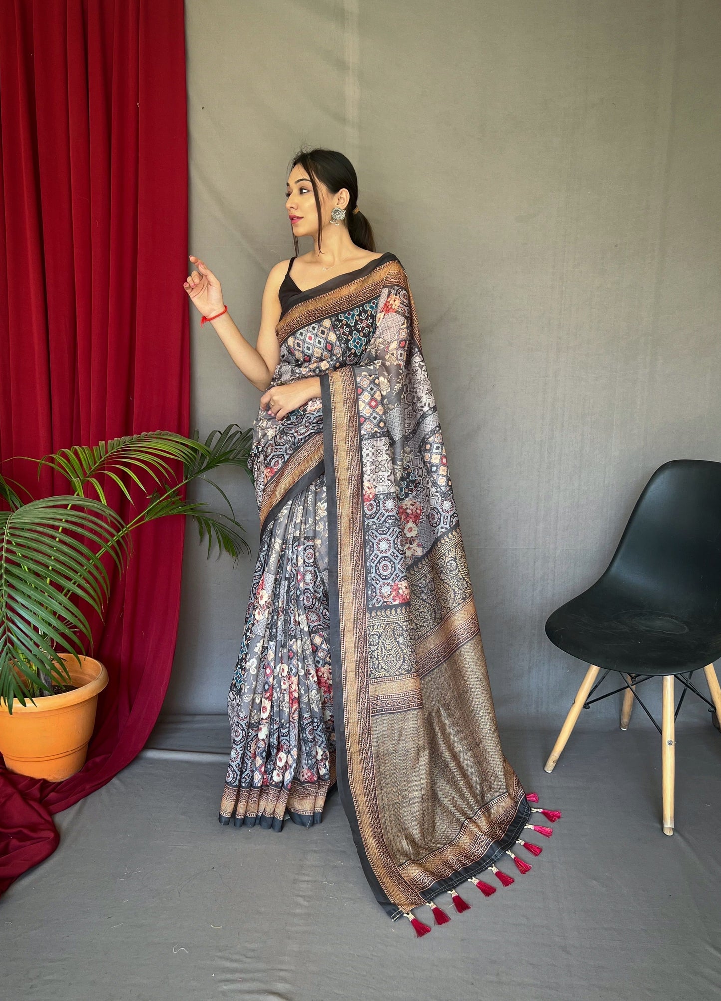 One Minute Ready to Wear Grey Ajrakh Carpet Silk Cotton Printed Saree