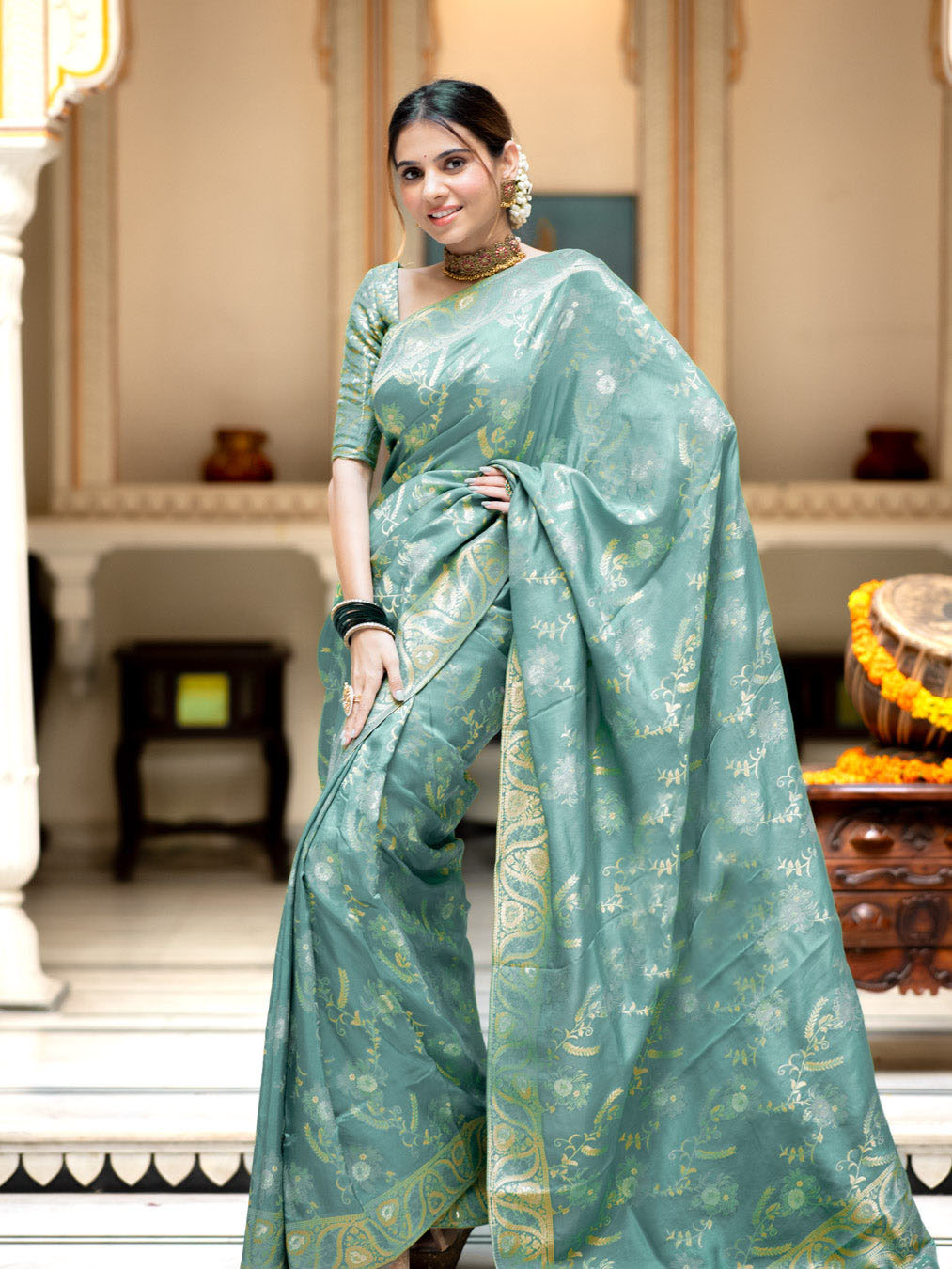 Hema Turquoise Green Banarasi Silk Saree WIth Fabulouse Blouse Piece –  Zariknyaa