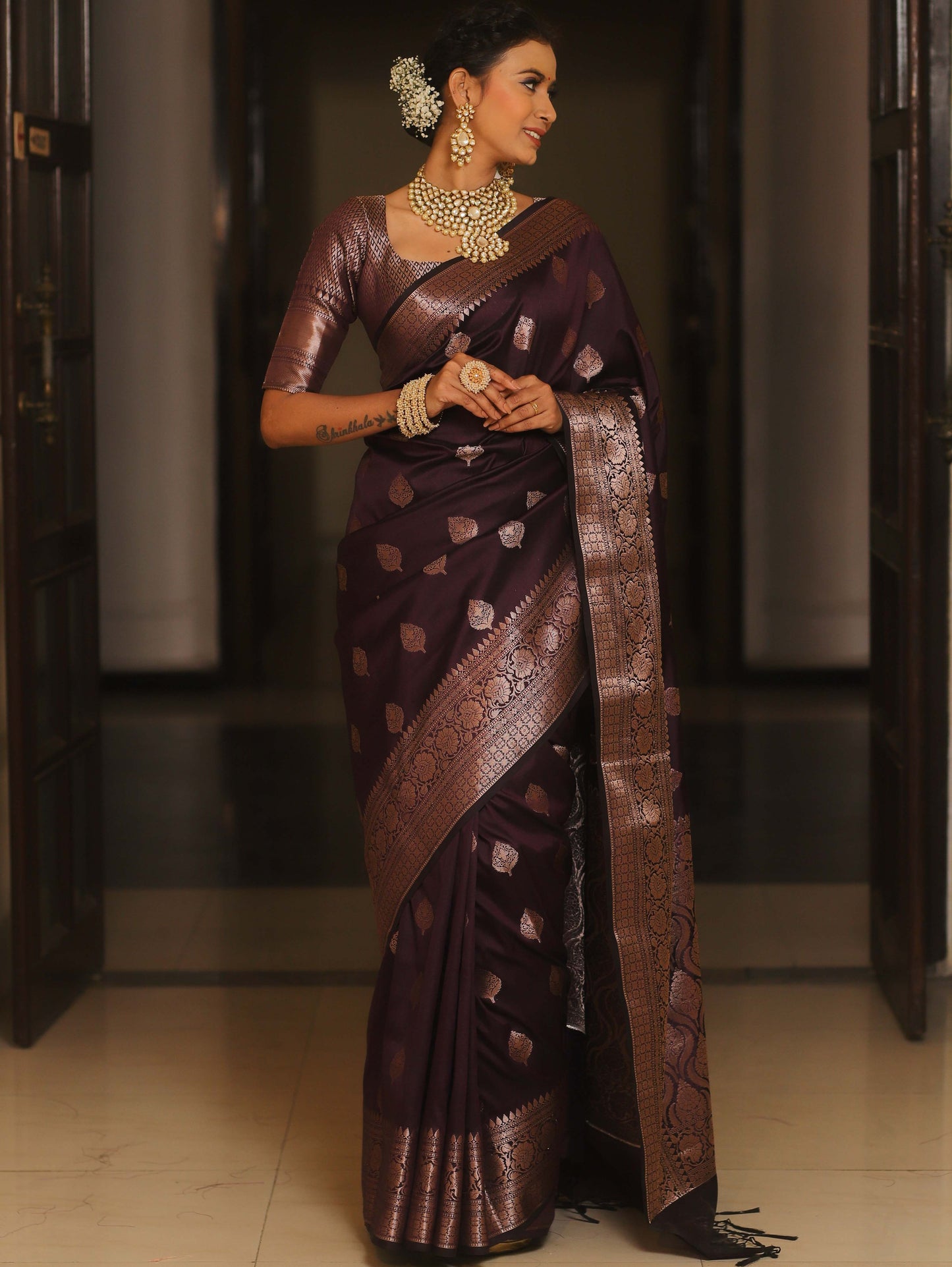 Knyaa's IBARSHANI Wine Banarasi SIlk Saree With Nouveau Attached Blouse