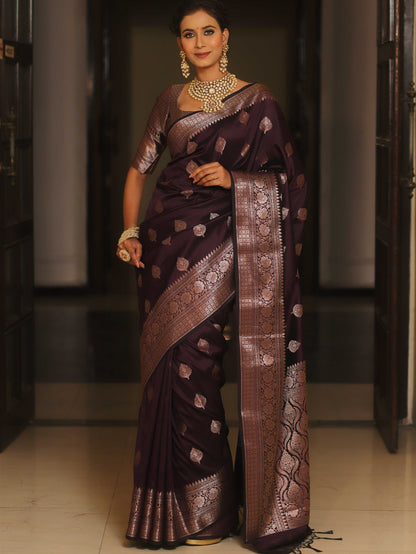 Knyaa's IBARSHANI Wine Banarasi SIlk Saree With Nouveau Attached Blouse