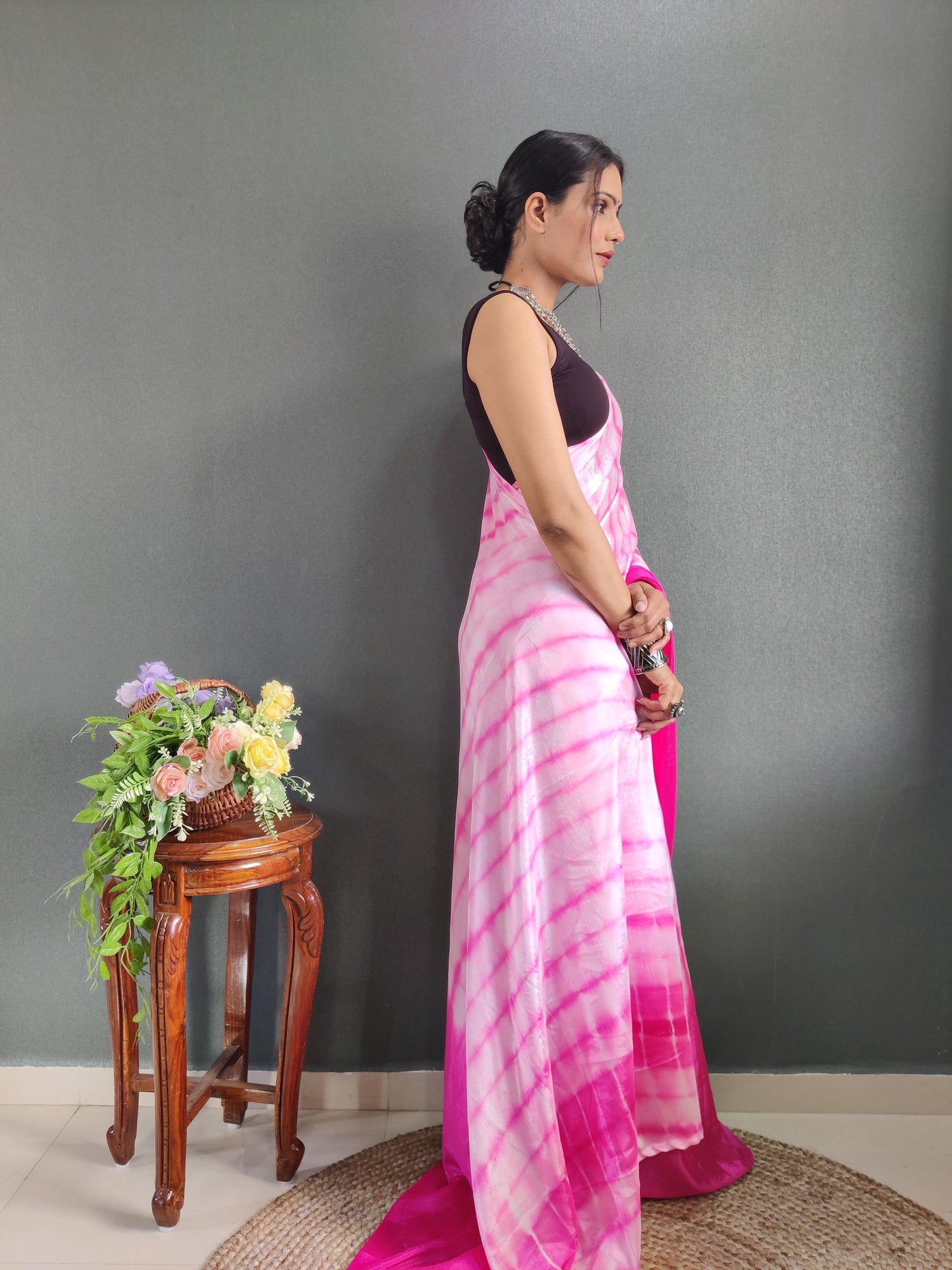 1 MIN Ready To Wear Sibori Border Pink White Saree