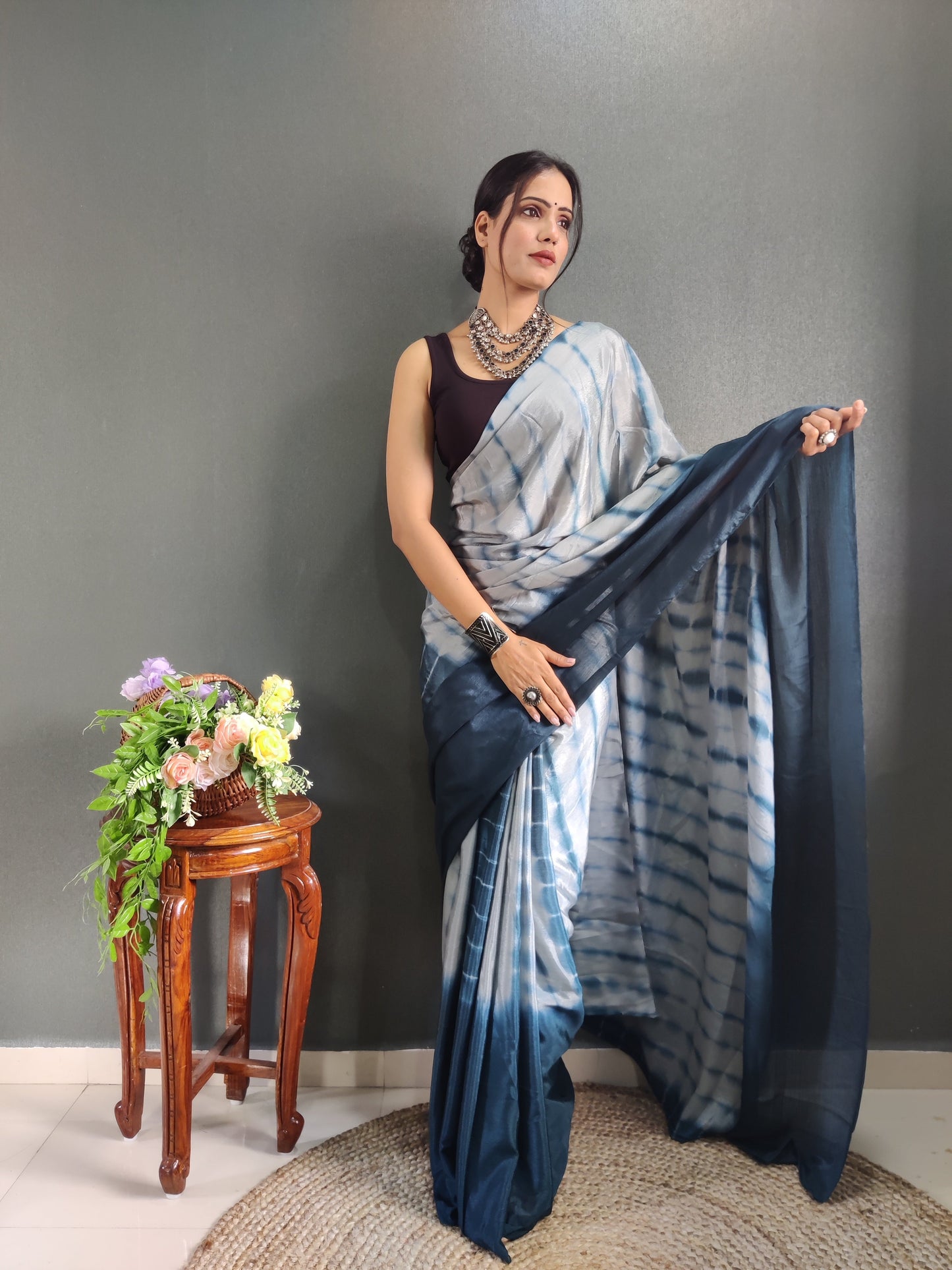 1 MIN Ready To Wear Sibori Border Dark Blue White Saree