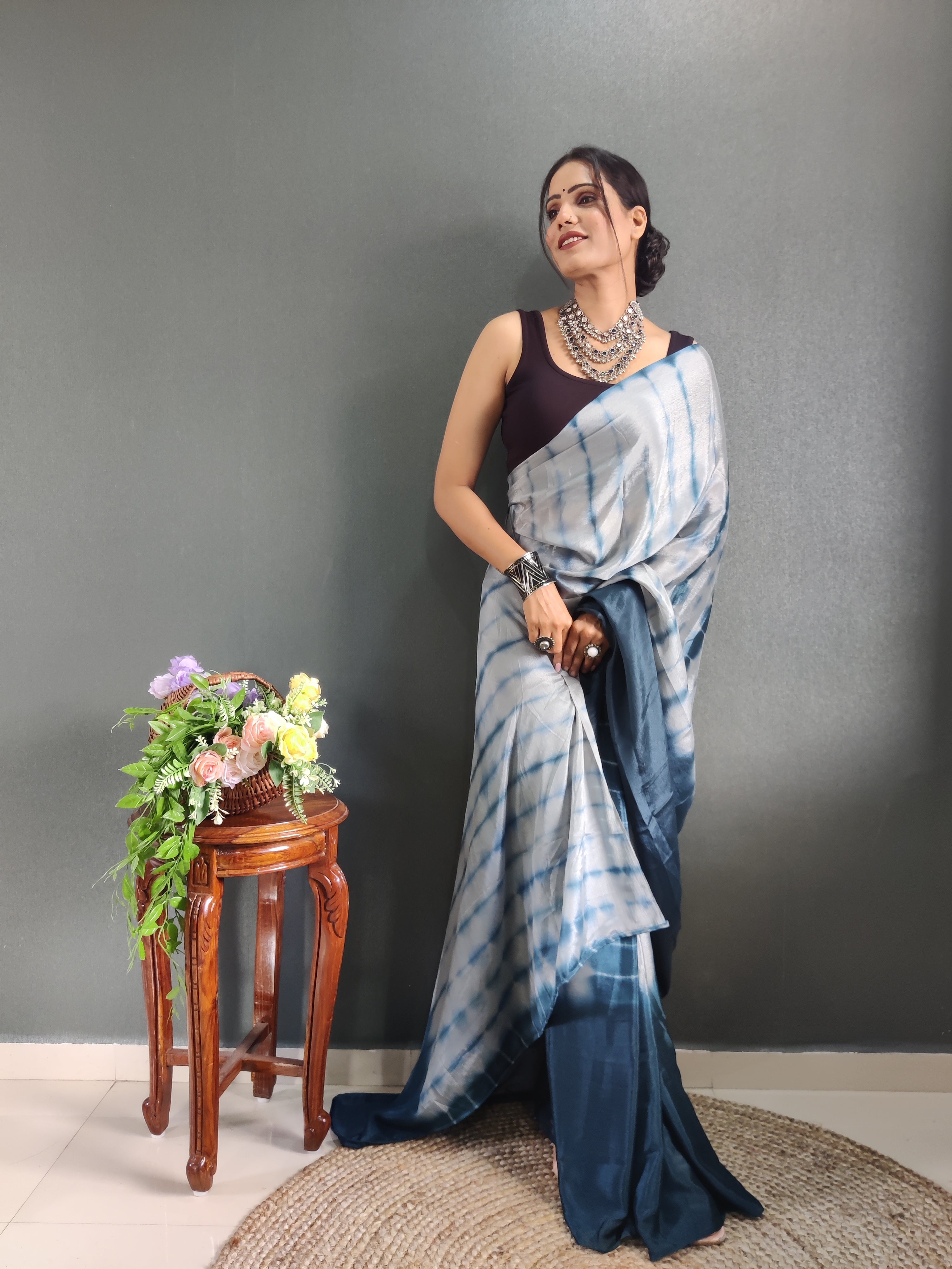 1 MIN Ready To Wear Sibori Border Dark Blue White Saree